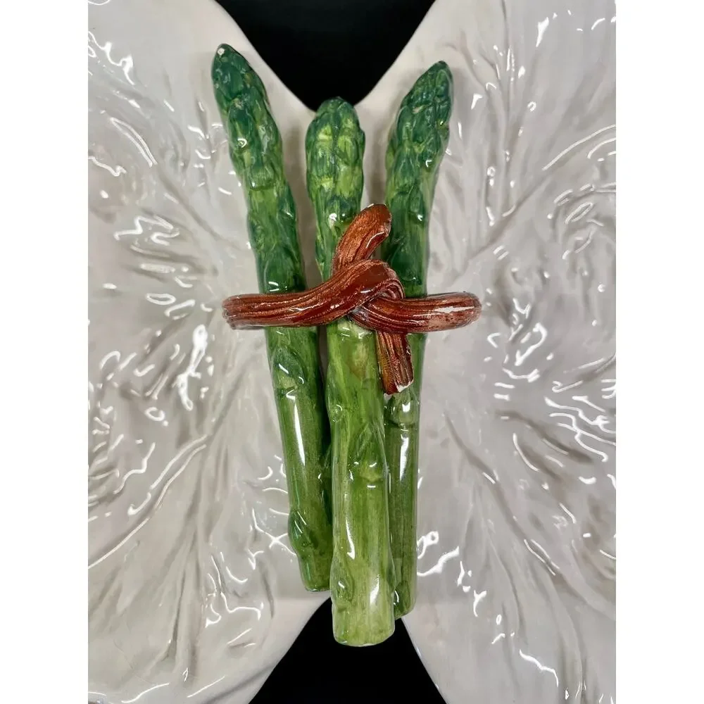 Italian Majolica Vietri Divided White Cabbage Leaf and Asparagus Dish